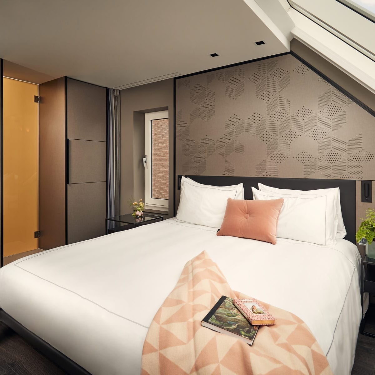 Studio Zimmer – Kingsize-Bett Oder 2 Einzelbetten